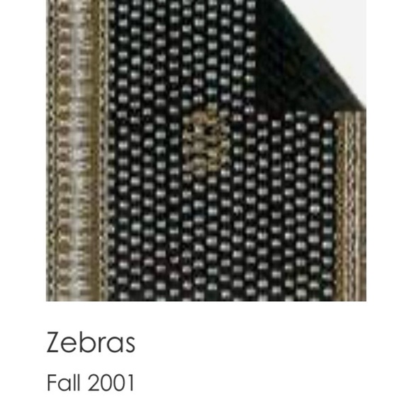 Vintage VERA BRADLEY Zebras 2001 XL Duffle Bag Black Brown Cream Travel Quilted - Picture 14 of 14